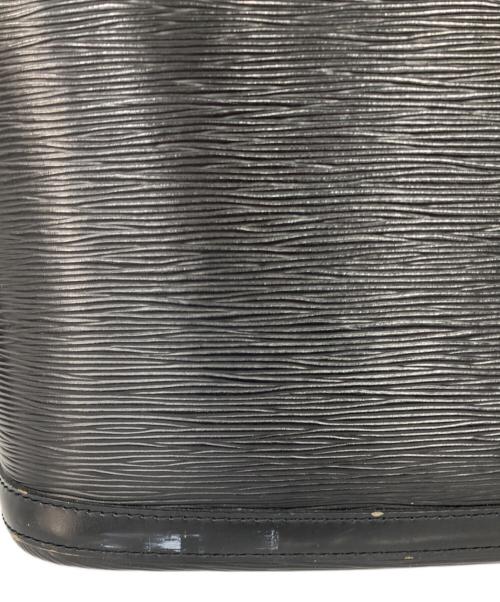 LOUIS VUITTON（ルイ ヴィトン）LOUIS VUITTON (ルイ ヴィトン) リュサック ブラックの古着・服飾アイテム