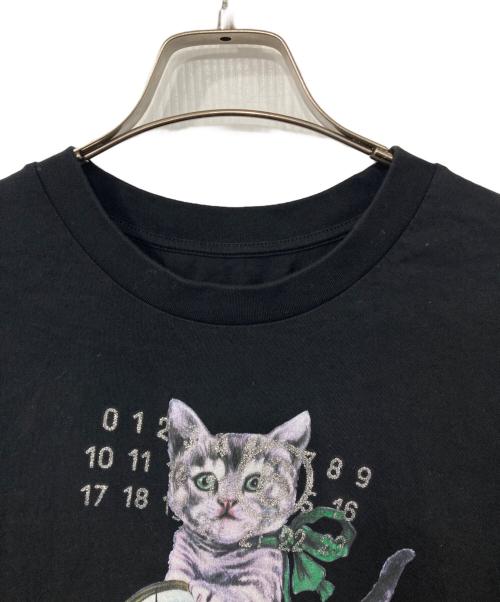 MM6 Maison Margiela（エムエムシックスメゾンマルジェラ）MM6 Maison Margiela (エムエムシックスメゾンマルジェラ) キャット＆グリッター プリントTシャツ ブラック サイズ:Ｓの古着・服飾アイテム