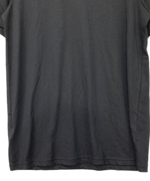 FRED PERRY（フレッドペリー）FRED PERRY (フレッドペリー) ローレル刺繍Tシャツ ブラック サイズ:36の古着・服飾アイテム