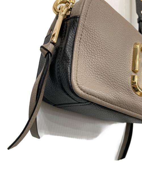 MARC JACOBS（マークジェイコブス）MARC JACOBS (マークジェイコブス) SOFTSHOTショルダーバッグ ブラック×ベージュの古着・服飾アイテム