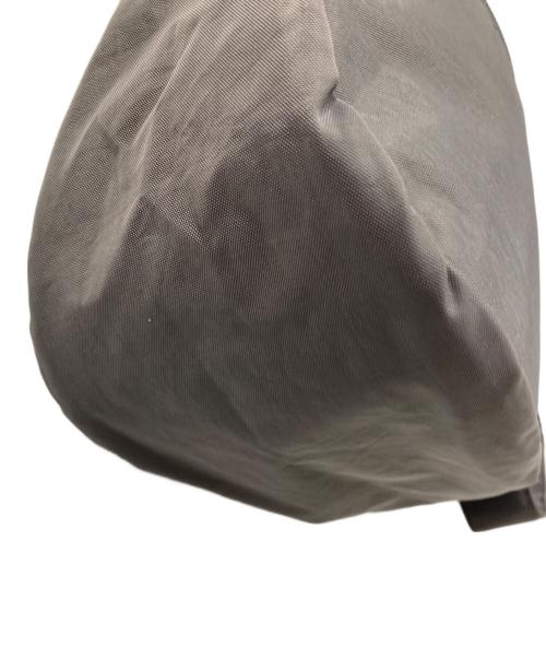 healthy back bag（ヘルシーバックバッグ）healthy back bag (ヘルシーバックバッグ) スリングバッグ グレーの古着・服飾アイテム