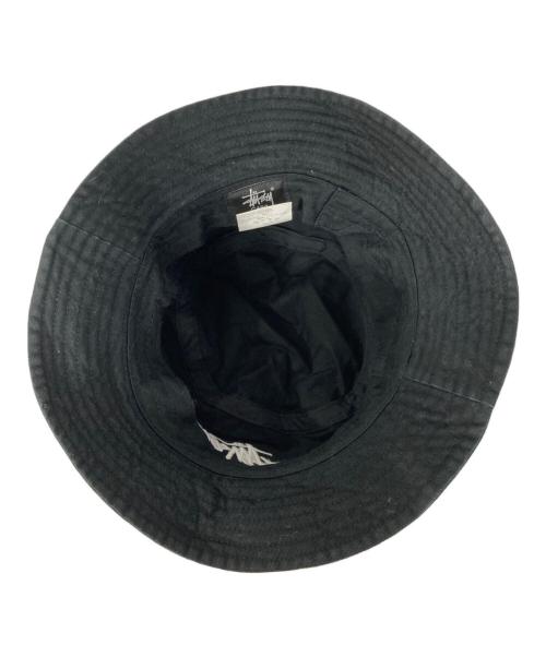 stussy（ステューシー）stussy (ステューシー) ロゴ刺繍バケットハット ブラック サイズ:S/Mの古着・服飾アイテム