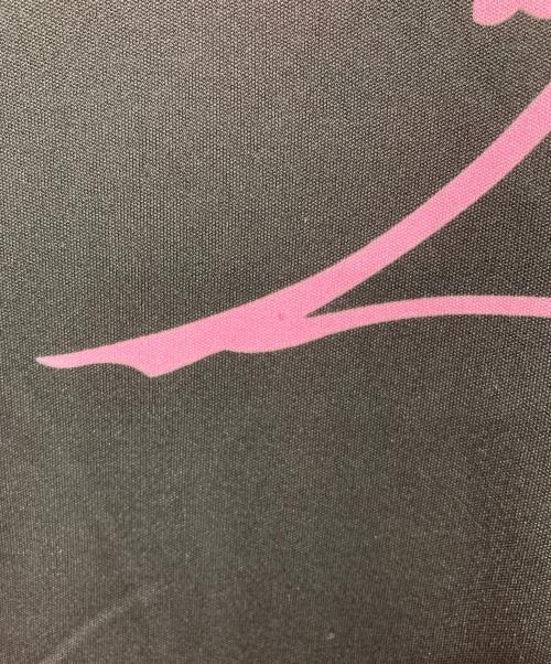 LEONARD PARIS（レオナール パリ）LEONARD PARIS (レオナール パリ) フラワー柄Tシャツ ブラック×ピンク サイズ:42の古着・服飾アイテム