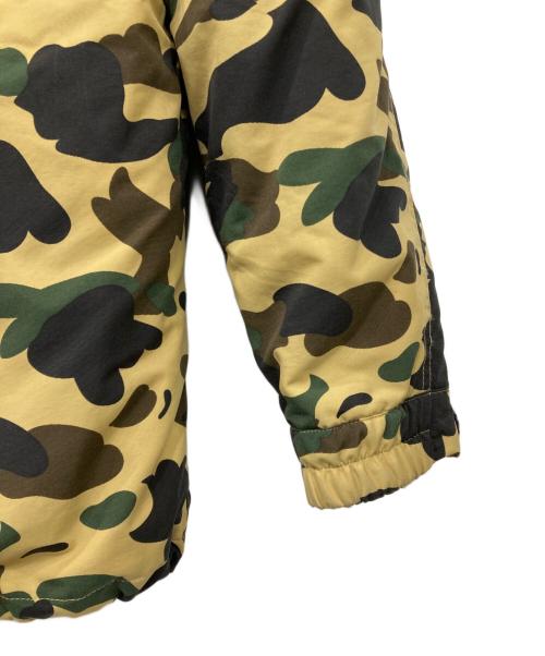 A BATHING APE（アベイシングエイプ）A BATHING APE (アベイシングエイプ) スノボダウンジャケット ベージュ×ブラック サイズ:XLの古着・服飾アイテム