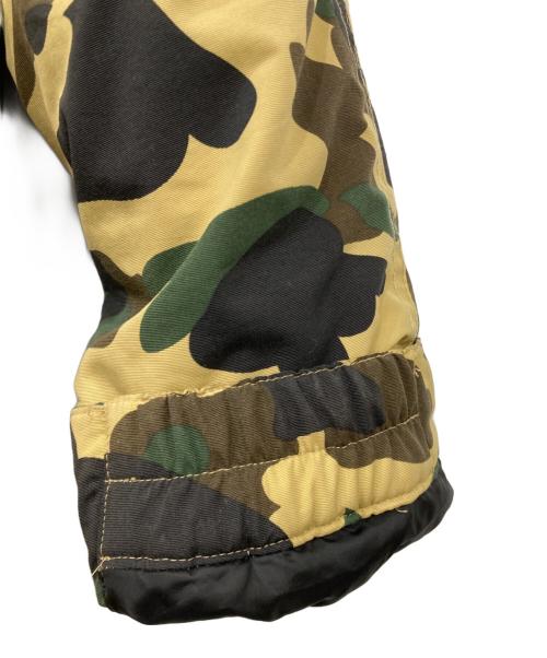 A BATHING APE（アベイシングエイプ）A BATHING APE (アベイシングエイプ) スノボダウンジャケット ベージュ×ブラック サイズ:XLの古着・服飾アイテム
