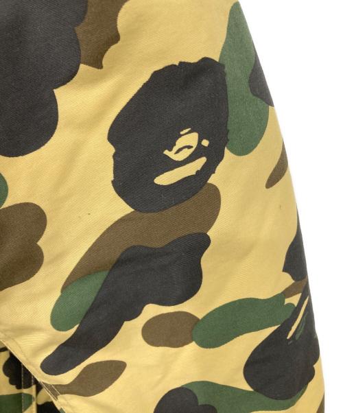 A BATHING APE（アベイシングエイプ）A BATHING APE (アベイシングエイプ) スノボダウンジャケット ベージュ×ブラック サイズ:XLの古着・服飾アイテム