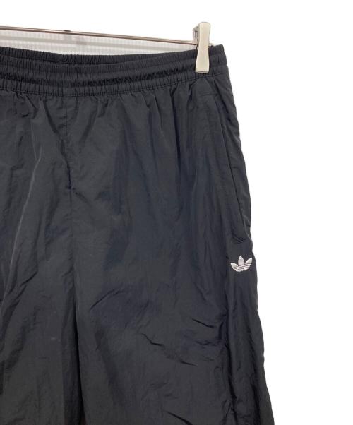 adidas（アディダス）adidas (アディダス) ADILENIUM シーズン 3トラックパンツ ブラック サイズ:XLの古着・服飾アイテム