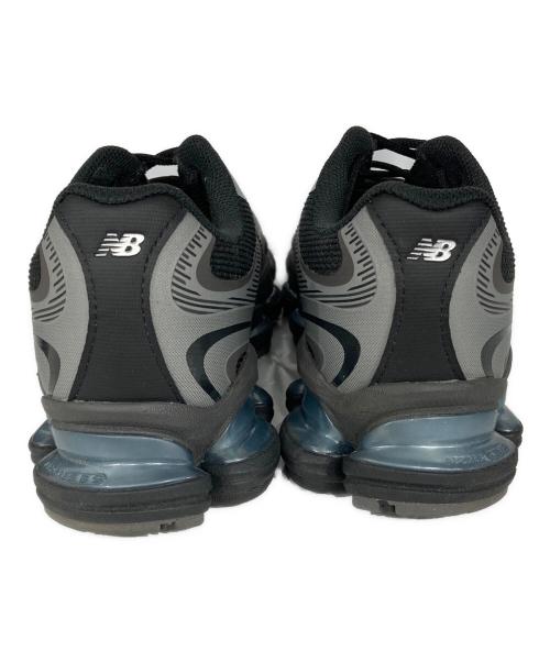 NEW BALANCE（ニューバランス）NEW BALANCE (ニューバランス) ローカットスニーカー ブラック×グレー サイズ:27.5の古着・服飾アイテム