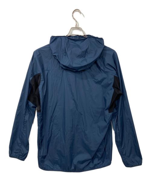 F.C.R.B.（エフシーレアルブリストル）F.C.R.B. (エフシーレアルブリストル) LIGHT WEIGHT BREATHABLE PACKABLE HOODIE ネイビー サイズ:XXLの古着・服飾アイテム