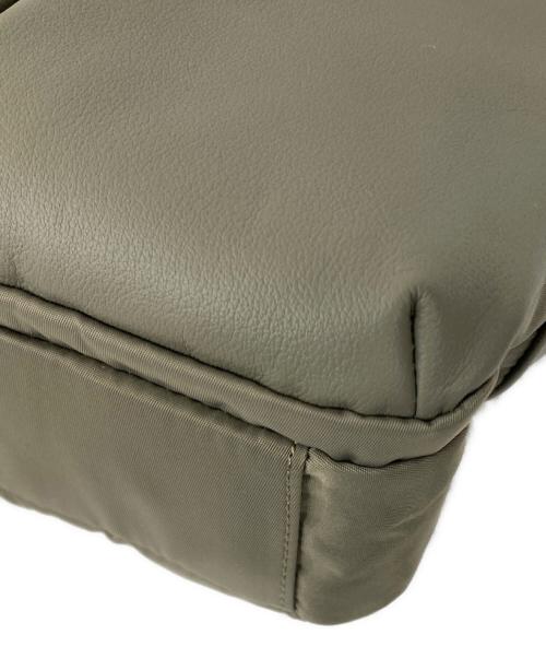 Y'SACCS（イザック）Y'SACCS (イザック) レザーコンビナイロンショルダーバッグ グレージュ サイズ:SSの古着・服飾アイテム