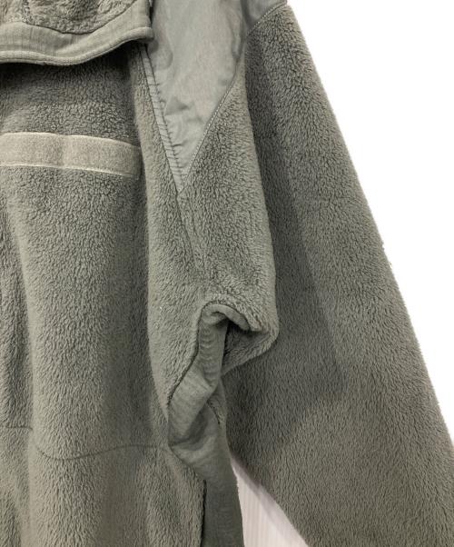 US ARMY（ユーエスアーミー）US ARMY (ユーエスアーミー) ECWCS GEN Ⅲ LEVEL 3 COLD WEATHER Fleece グレー サイズ:印字消えの為不明の古着・服飾アイテム