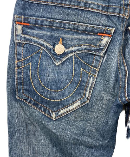 TRUE RELIGION（トゥルー レリジョン）TRUE RELIGION (トゥルー レリジョン) JOEYダメージ加工フレアデニムパンツ インディゴ サイズ:W28×L33の古着・服飾アイテム