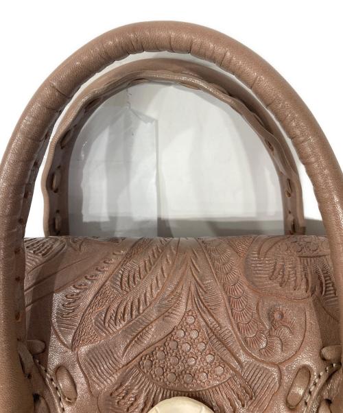 Carving Tribes（カービングトライブス）Carving Tribes (カービングトライブス) ショルダーバッグ ブラウンの古着・服飾アイテム