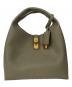 CHARLES & KEITH (チャールズアンドキース) チャンスメタリックアクセントバケットバッグ カーキ：9000円