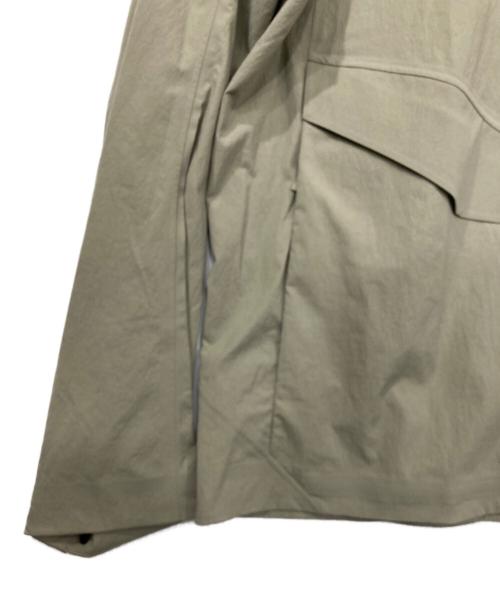 ARC'TERYX VEILANCE（アークテリクスヴェイランス）ARC'TERYX VEILANCE (アークテリクスヴェイランス) SPERE LT JACKET カーキ サイズ:Mの古着・服飾アイテム