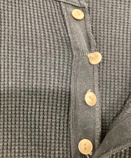 Urig（ウーリッヒ）urig (ウーリッヒ) ヘンリーネック サーマルロングスリーブTシャツ ブラック サイズ:2の古着・服飾アイテム