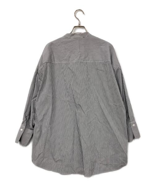 SOEJU（ソージュ）SOEJU (ソージュ) バンドカラーストライプシャツ ホワイト×ブラック サイズ:Fの古着・服飾アイテム