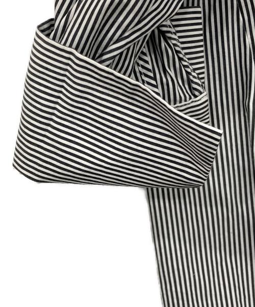 SOEJU（ソージュ）SOEJU (ソージュ) バンドカラーストライプシャツ ホワイト×ブラック サイズ:Fの古着・服飾アイテム