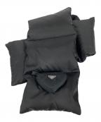 PRADAプラダ）の古着「PADDED WOOL & RE-NYLON SCARF」｜ブラック