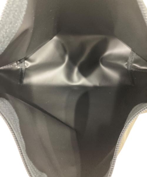 Herve Chapelier（エルベシャプリエ）Herve Chapelier (エルベシャプリエ) ナイロンスクエアショルダーバッグM トープの古着・服飾アイテム