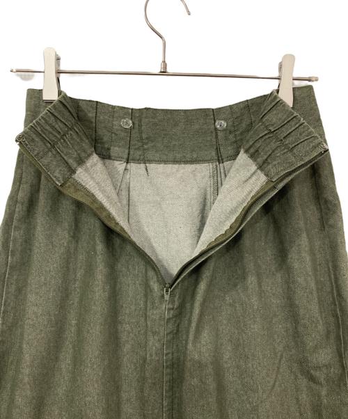 pinue（ピヌエ）pinue (ピヌエ) ビスチェセットスカート オリーブ サイズ:表記無しの古着・服飾アイテム