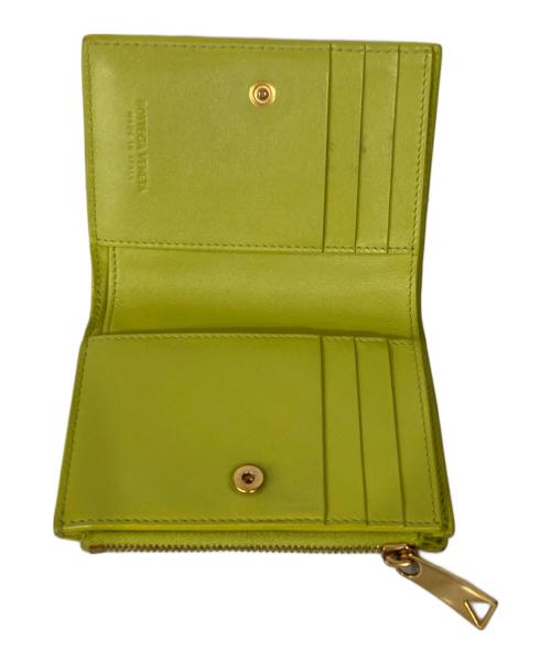 BOTTEGA VENETA（ボッテガベネタ）BOTTEGA VENETA (ボッテガベネタ) カセット マキシイントレチャート 2つ折り財布 グリーンの古着・服飾アイテム