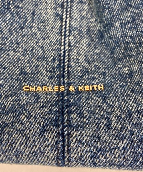 CHARLES & KEITH（チャールズアンドキース）CHARLES & KEITH (チャールズアンドキース) シアラデニムルーシュドホーボーバッグ インディゴの古着・服飾アイテム