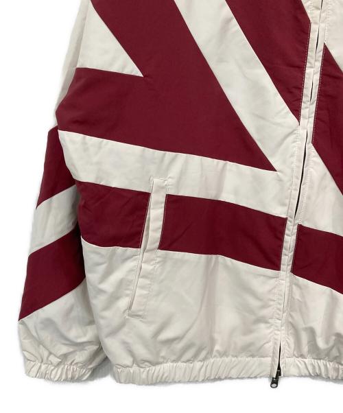 UMBRO（アンブロ）UMBRO (アンブロ) PADDING JACKET ホワイト×レッド サイズ:Mの古着・服飾アイテム