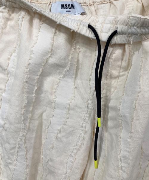 MSGM（エムエスジーエム）MSGM (エムエスジーエム) ジャカードハーフパンツ ベージュ サイズ:48の古着・服飾アイテム