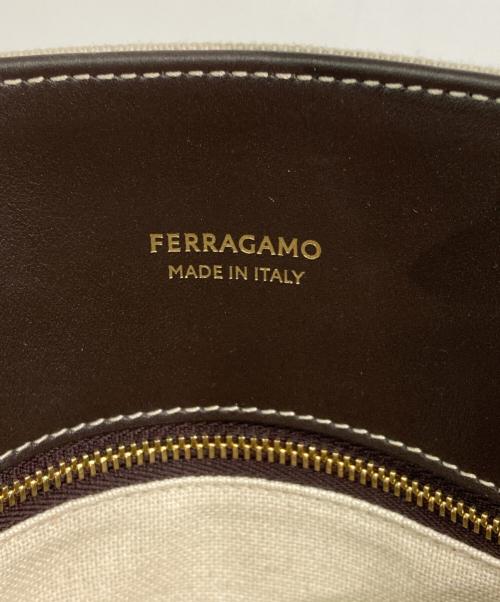 Ferragamo（フェラガモ）Ferragamo (フェラガモ) ロゴジャガードトートバッグ ベージュ×ブラウンの古着・服飾アイテム