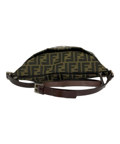 FENDI（フェンディ）FENDI (フェンディ) ズッカ柄ショルダーバッグ ブラウンの古着・服飾アイテム