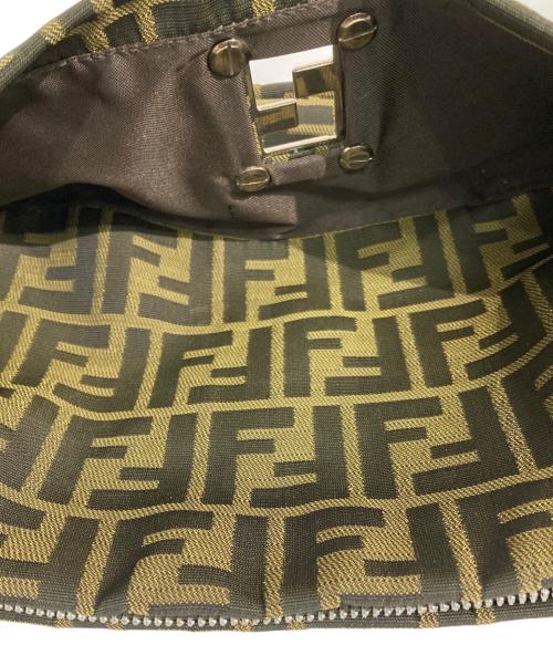 FENDI（フェンディ）FENDI (フェンディ) ズッカ柄ショルダーバッグ ブラウンの古着・服飾アイテム