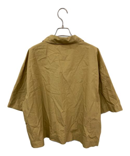 MHL（マーガレットハウエル）MHL (マーガレットハウエル) 半袖スキッパーシャツ ベージュ サイズ:Ⅱの古着・服飾アイテム