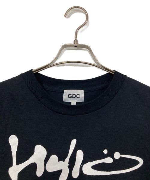 GDC（ジーディーシー）GDC (ジーディーシー) FAMOUZ (フェイマス) コラボプリントTシャツ ブラック サイズ:Lの古着・服飾アイテム