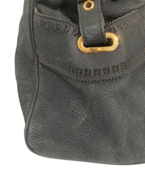 FENDI（フェンディ）FENDI (フェンディ) パンチングスウェードハンドバッグ ブラックの古着・服飾アイテム
