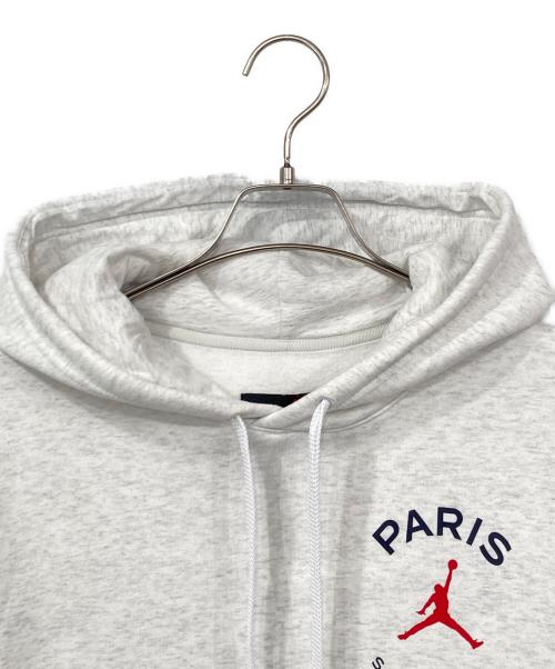 Paris Saint-Germain（パリサンジェルマン）PARIS SAINT-GERMAIN (パリサンジェルマン) JORDAN (ジョーダン) プルオーバーパーカー ホワイト サイズ:Lの古着・服飾アイテム
