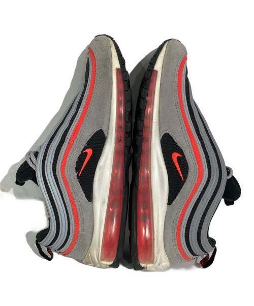 NIKE（ナイキ）NIKE (ナイキ) スニーカー グレー×レッド サイズ:27.0の古着・服飾アイテム