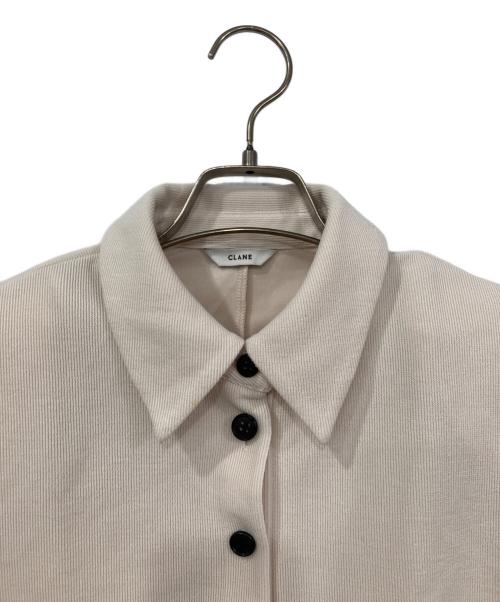 CLANE（クラネ）CLANE (クラネ) POWER SHOULDER POLO TOPS アイボリー サイズ:1の古着・服飾アイテム