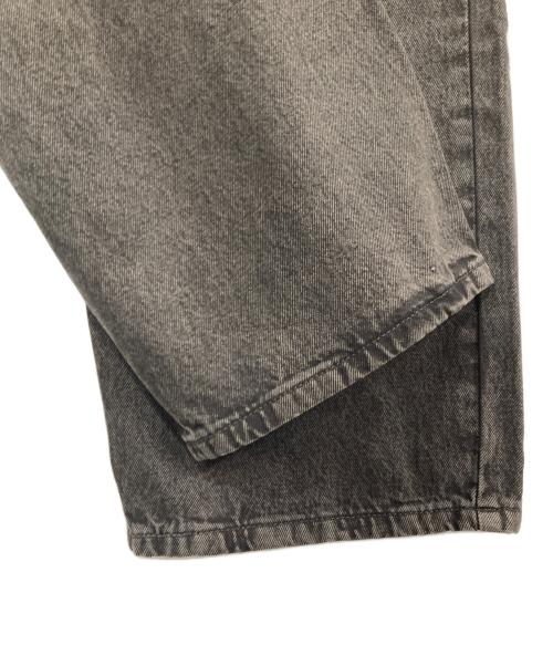 LEVI'S（リーバイス）LEVI'S (リーバイス) エクストラバギーデニムパンツ グレー サイズ:W30の古着・服飾アイテム