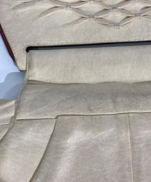 LOEWE（ロエベ）LOEWE (ロエベ) レザーショルダーバッグ アイボリーの古着・服飾アイテム