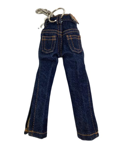 TOGA ARCHIVES（トーガアーカイブス）TOGA ARCHIVES (トーガアーカイブス) Mini denim pants key ring SP インディゴ 未使用品の古着・服飾アイテム
