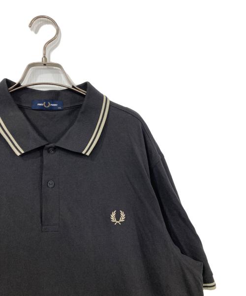 FRED PERRY（フレッドペリー）FRED PERRY (フレッドペリー) ポロシャツ ブラック サイズ:2XLの古着・服飾アイテム