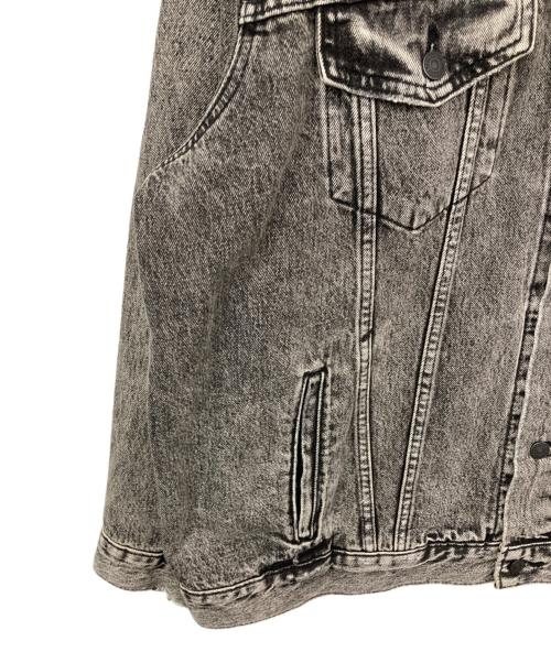 LEVI'S（リーバイス）LEVI'S (リーバイス) デニムジャケット グレー サイズ:2XL 未使用品の古着・服飾アイテム