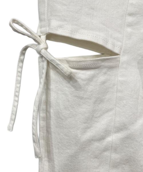 Resexxy（リゼクシー）Resexxy (リゼクシー) カットアウトリボンデニムパンツ ホワイト サイズ:M 未使用品の古着・服飾アイテム