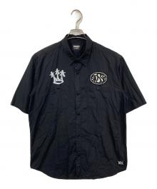 stussy（ステューシー）の古着「ワッペン半袖シャツ」｜ブラック