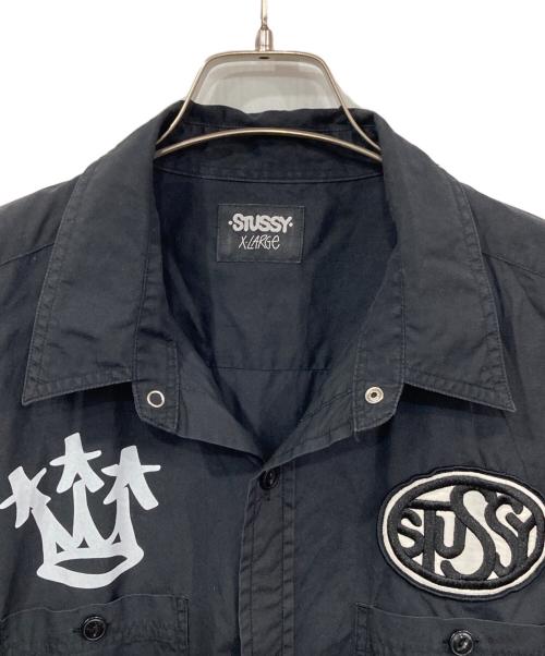 stussy（ステューシー）stussy (ステューシー) ワッペン半袖シャツ ブラック サイズ:XLの古着・服飾アイテム