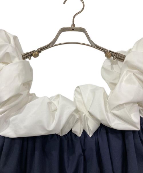THE TOE（ザ・トゥー）THE TOE (ザ・トゥー) Erie Frills Top ネイビー サイズ:F 未使用品の古着・服飾アイテム