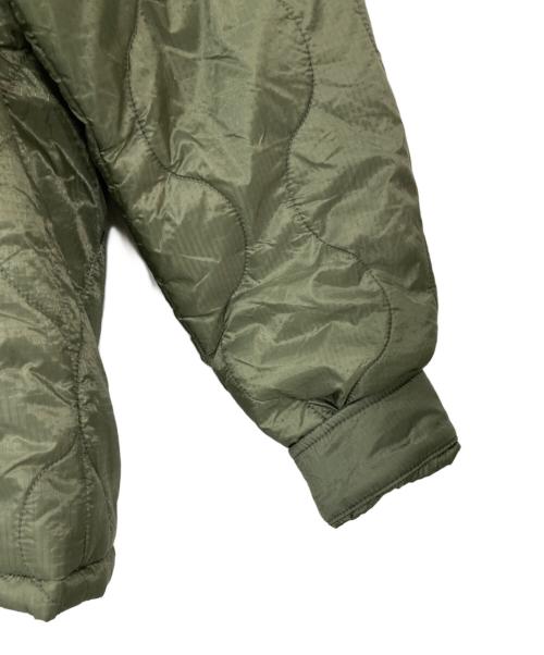 AVIREX（アヴィレックス）AVIREX (アヴィレックス) PEANUTS (ピーナッツ) QUILTING JACKET ”FLYING ACE” カーキ サイズ:Lの古着・服飾アイテム