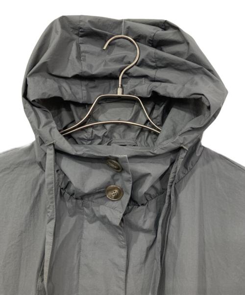 HERNO（ヘルノ）HERNO (ヘルノ) リサイクルナイロンフーデットコート グレー サイズ:40の古着・服飾アイテム