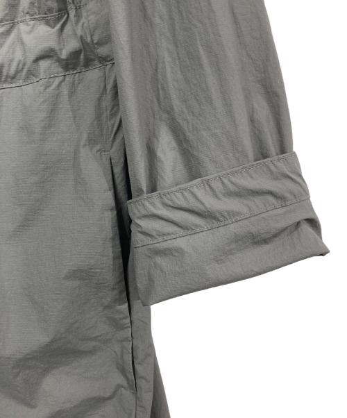 HERNO（ヘルノ）HERNO (ヘルノ) リサイクルナイロンフーデットコート グレー サイズ:40の古着・服飾アイテム